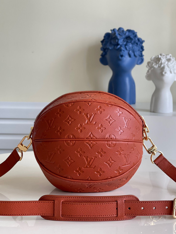 l0*is V*t0n lvxnba ball in basket