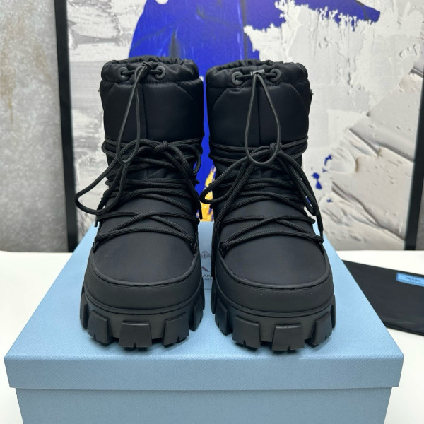 Pra*a boots