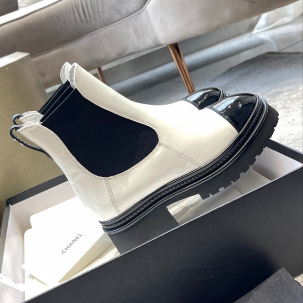 CL ANKLE BOOTS