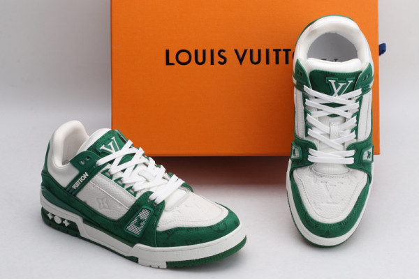 l0*is V*t0n trainer sneaker