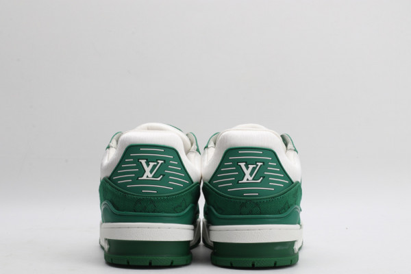 l0*is V*t0n trainer sneaker