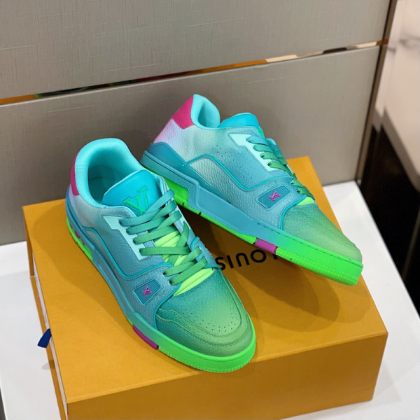 l0*is V*t0n trainer sneaker