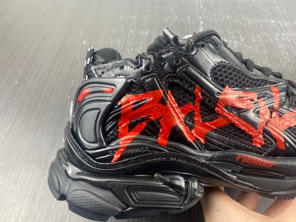 Ba*len*cia*ga runner sneaker