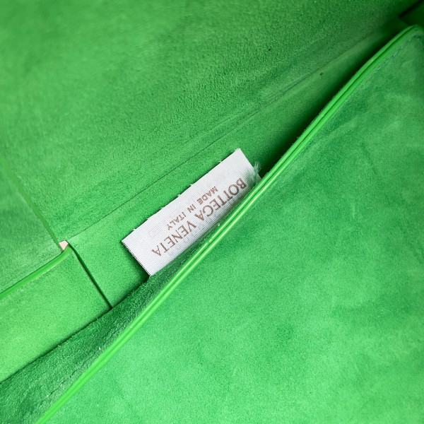 bo*te*ga Ve*ne*ta arco medium tote