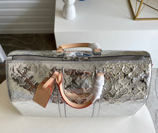 l0*is V*t0n keepall bandouliÈre 50