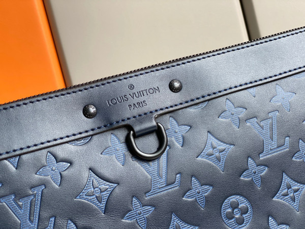 l0*is V*t0n discovery pochette gm