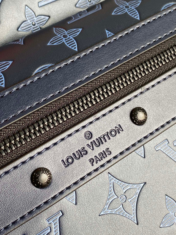 l0*is V*t0n sprinter backpack