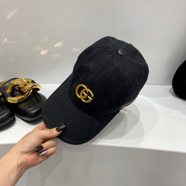 G*u*i hat