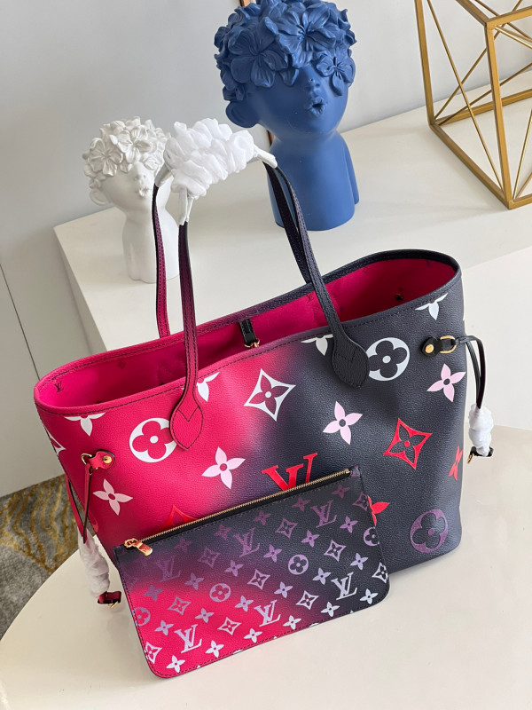 l0*is V*t0n neverfull mm