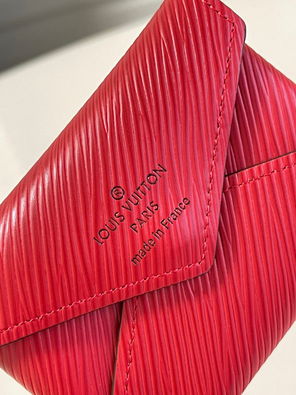 l0*is V*t0n kirigami pochette