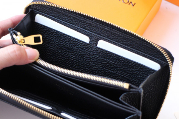 l0*is V*t0n zippy wallet