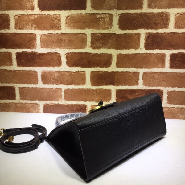 G*u*i gg marmont shoulder bag