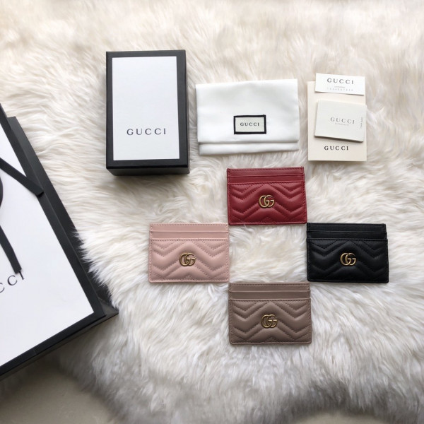 G*u*i marmont card case