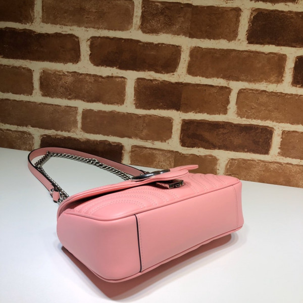 G*u*i gg marmont 22cm