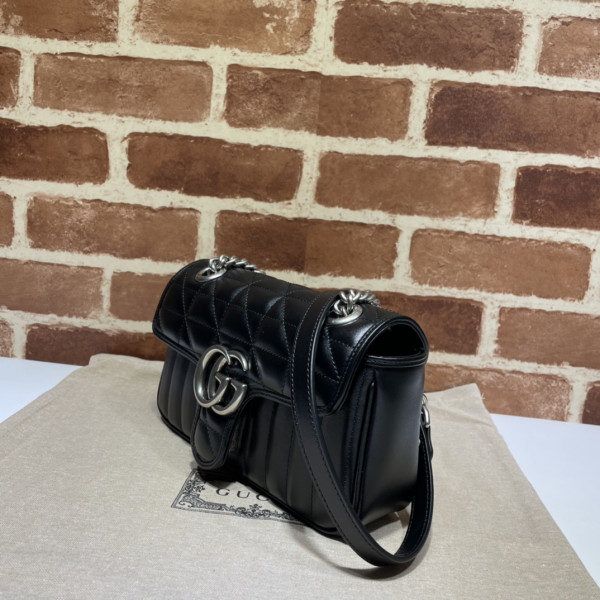 G*u*i gg marmont 22cm
