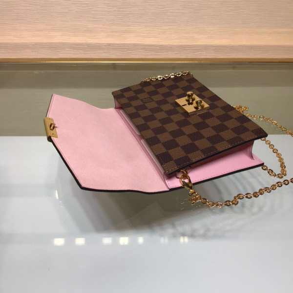 l0*is V*t0n croisette chain wallet