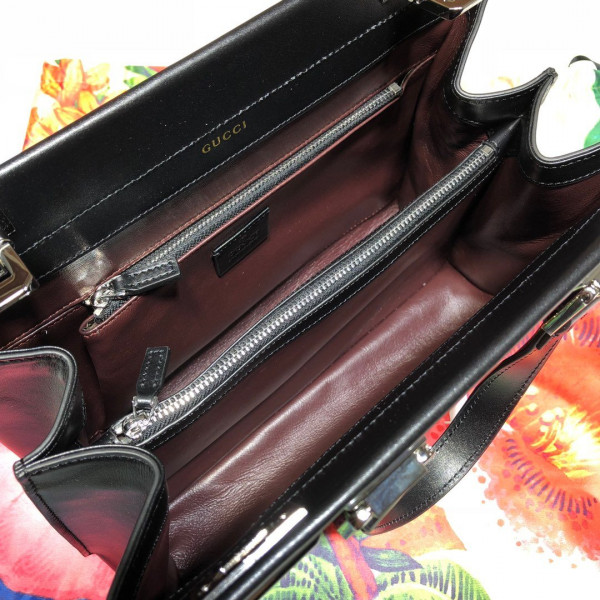 G*u*i zumi small top handle bag