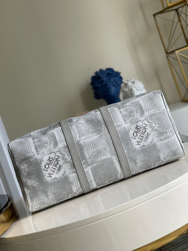 l0*is V*t0n keepall bandouliÈre 50
