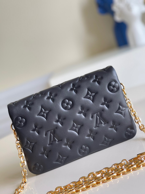l0*is V*t0n pochette coussin