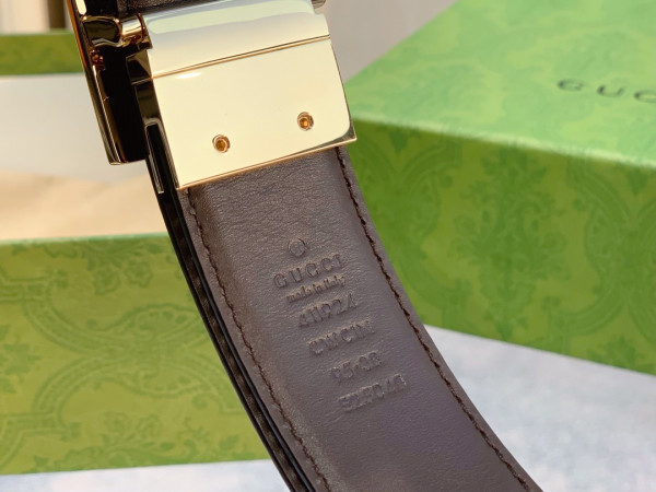 G*u*i reversible belt with square g buckle