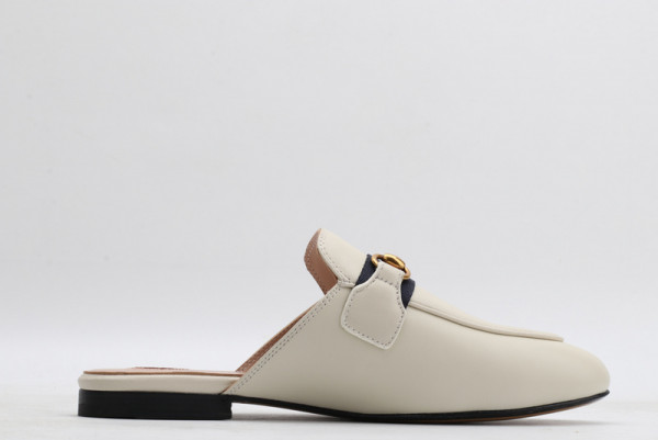 G*u*i princetown leather slipper