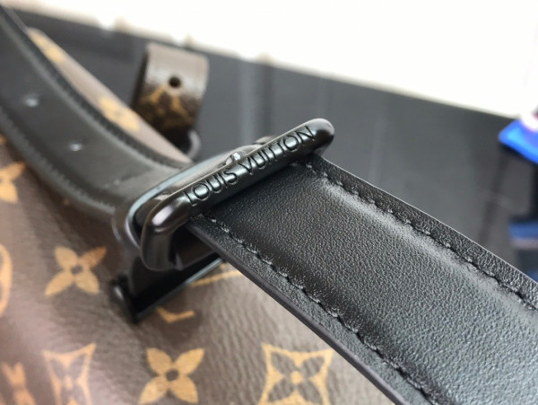 l0*is V*t0n robusto briefcase