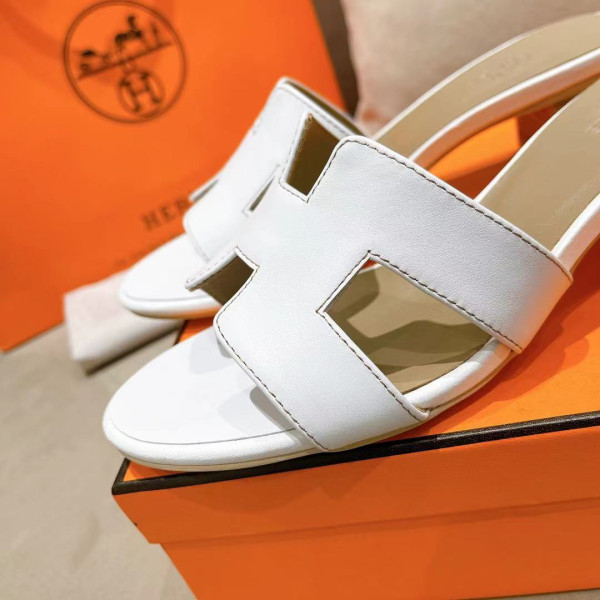 H**mes oasis sandal