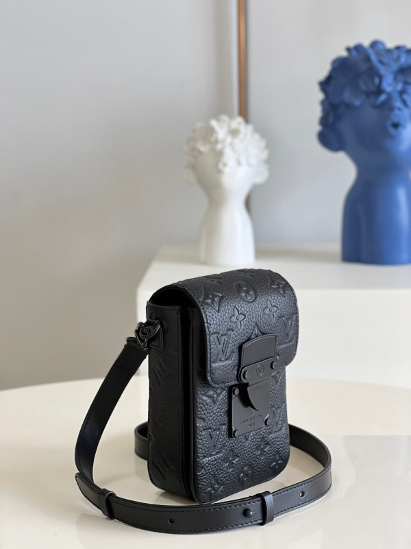 l0*is V*t0n s-lock vertical wearable wallet