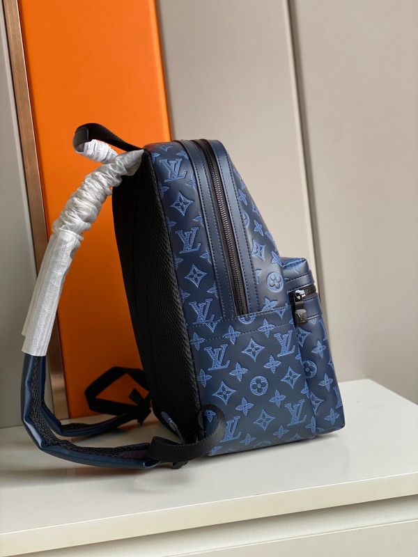 l0*is V*t0n sprinter backpack