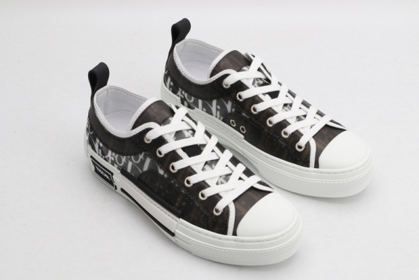 DIRO B23 OBLIQUE LOW TOP SNEAKER