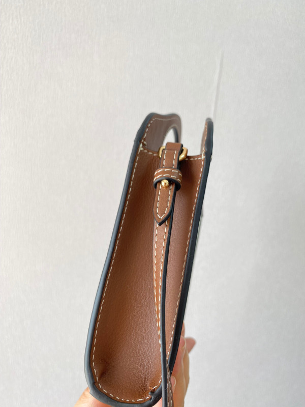 B**rry micro pocket bag