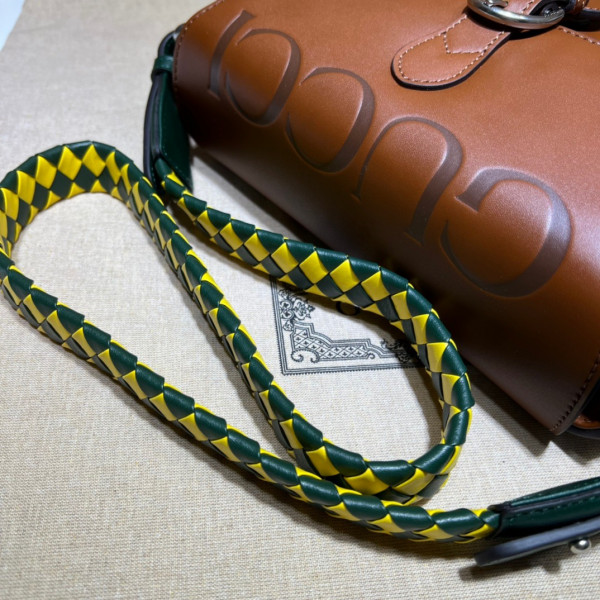 G*u*i small shoulder bag with logo