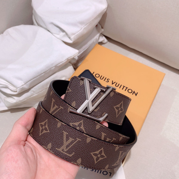 l0*is V*t0n belt