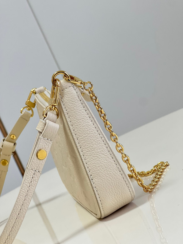 l0*is V*t0n easy pouch on strap
