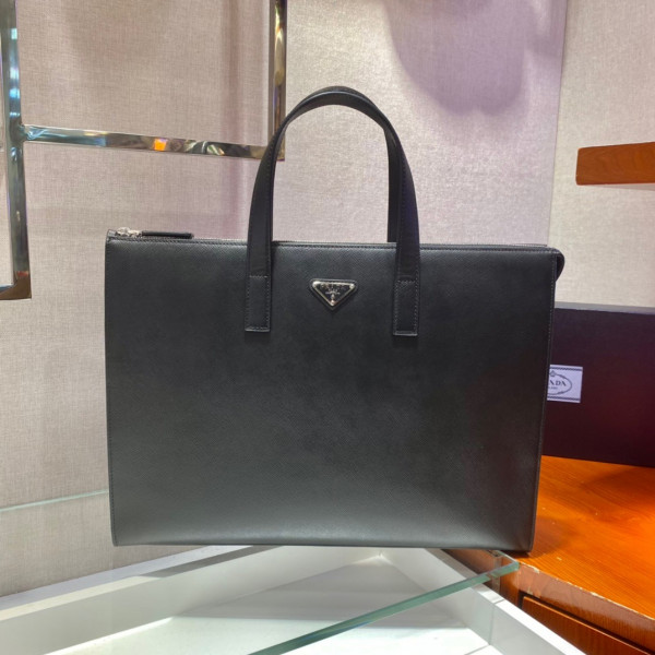 Pra*a tote bag