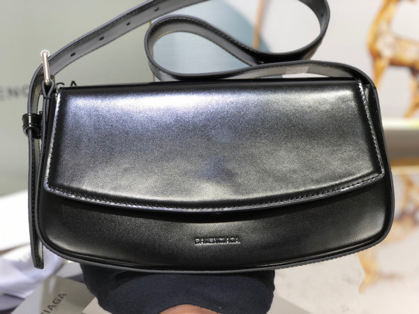Ba*len*cia*ga ghost bag