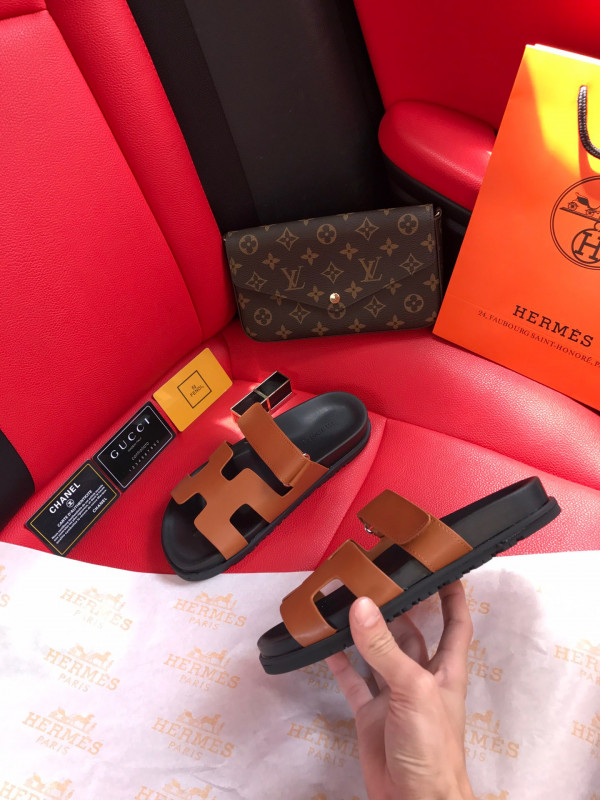 H**mes sandal