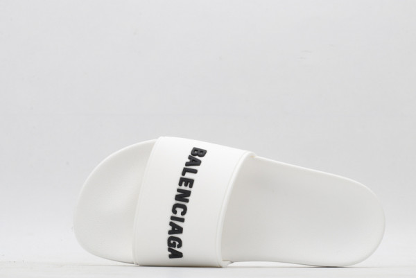 Ba*len*cia*ga pool slide sandal