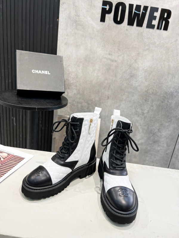 CL ANKLE BOOTS