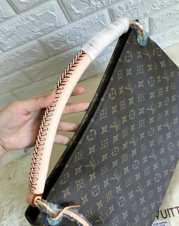 l0*is V*t0n artsy bag mm