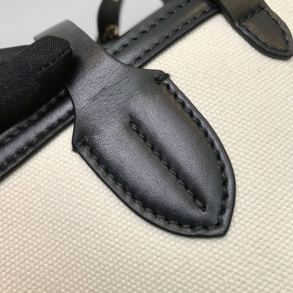 B**rry the medium soft cotton canvas belt bag