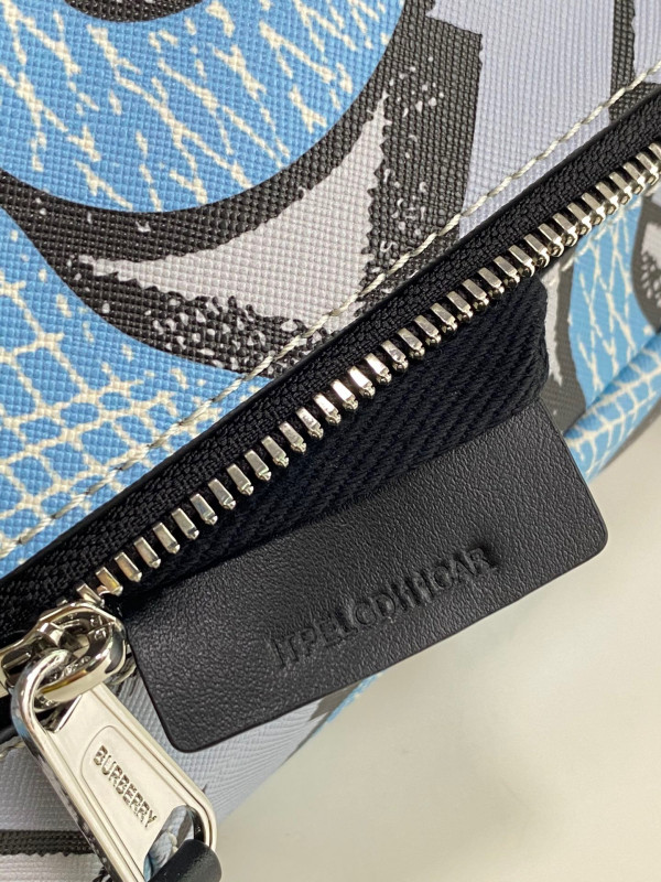 B**rry bum bag