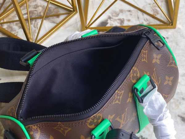 l0*is V*t0n keepall bandouliÈre 25