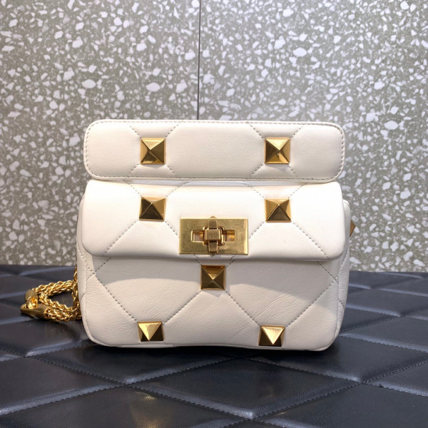 VALENTINO ONLINE EXCLUSIVE SMALL ROMAN STUD THE SHOULDER BAG WITH CHAIN