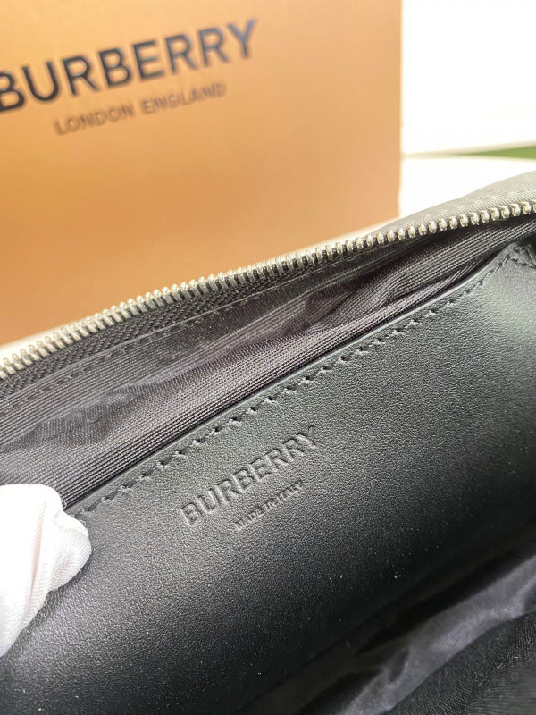 B**rry bum bag