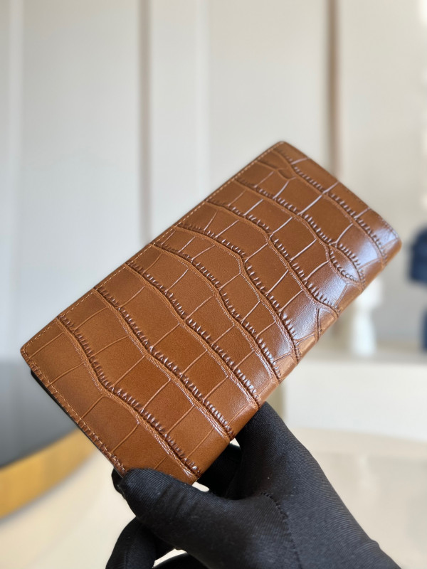 l0*is V*t0n brazza wallet