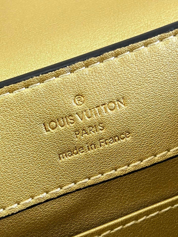 l0*is V*t0n capucines mini