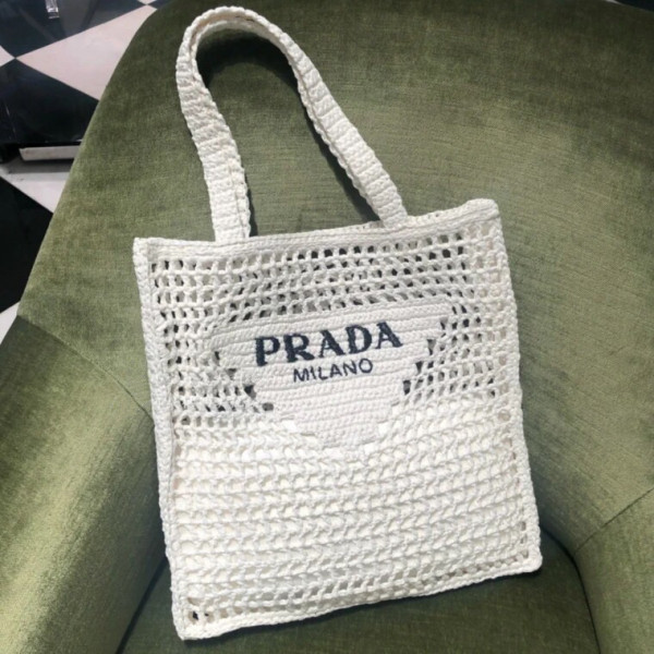 Pra*a raffia tote bag