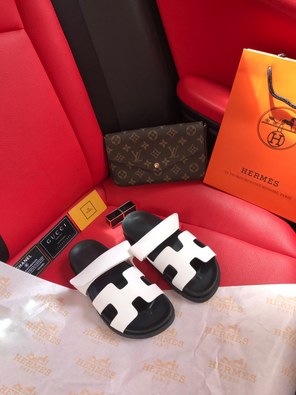 H**mes sandal