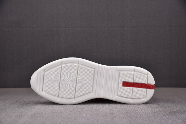 Pra*a sneaker